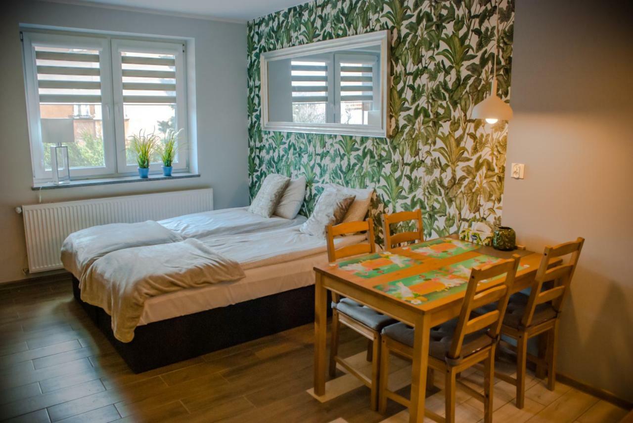 Noclegi "Boczna 5A" Apartamenty Goscinne Szczawno-Zdroj Exterior foto